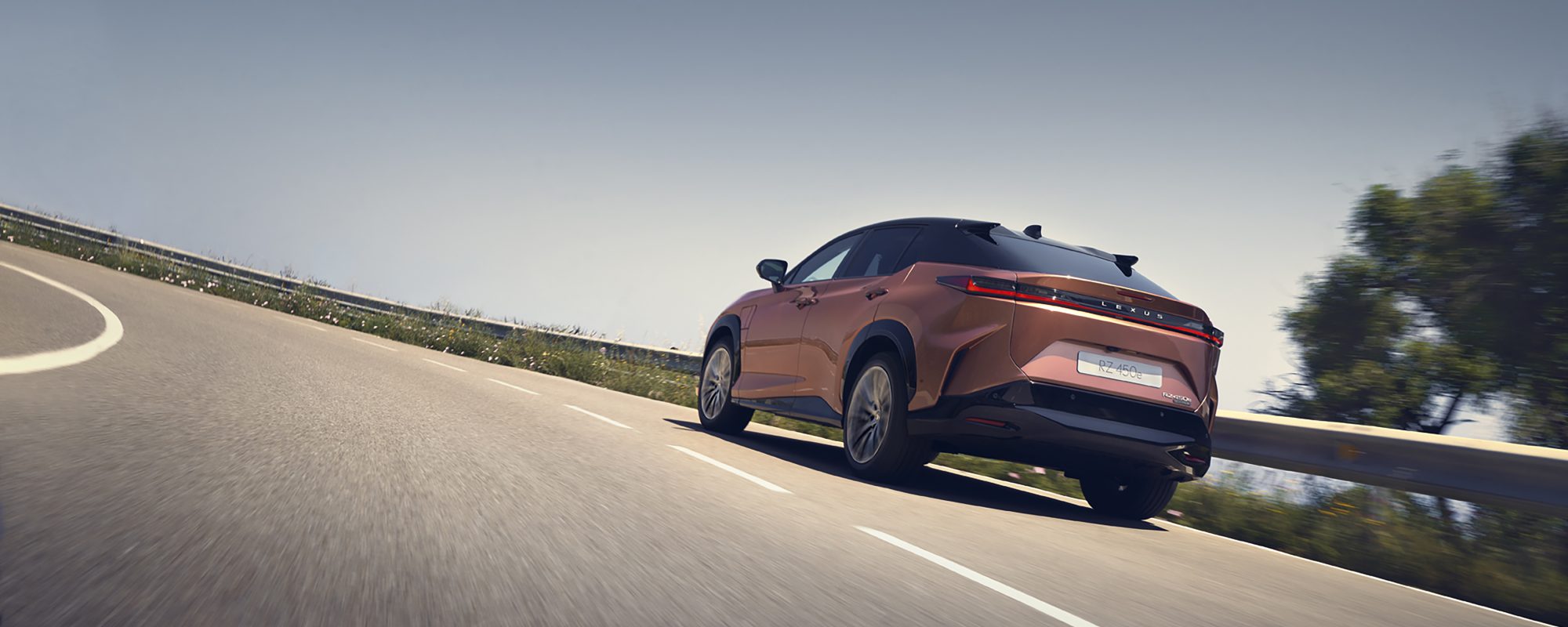 Zo geeft DIRECT4 de Lexus RZ meer rijplezier