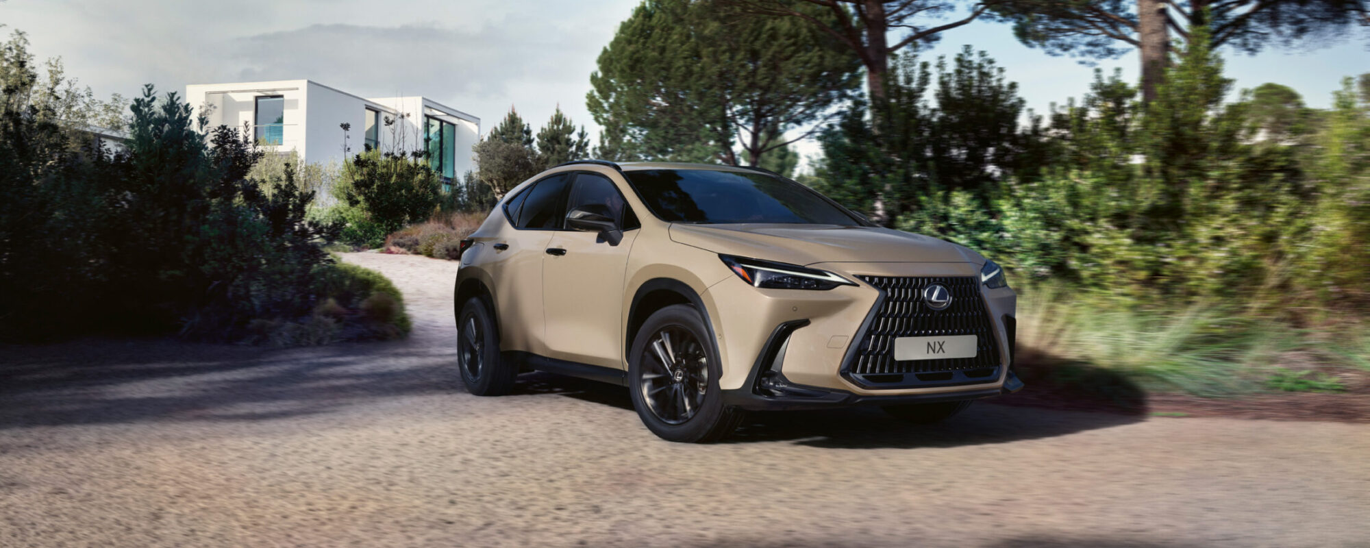 Lexus introduceert nieuwe avontuurlijke NX Overtrail